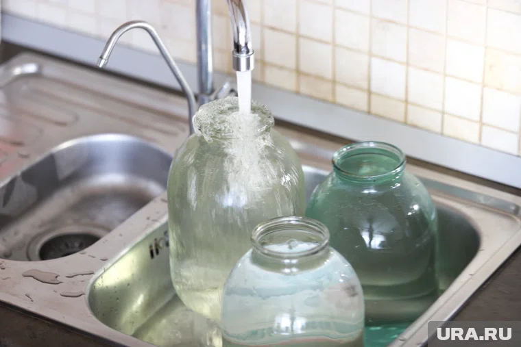 Прокуратура проследит за сроками устранения аварии и организацией подвоза воды