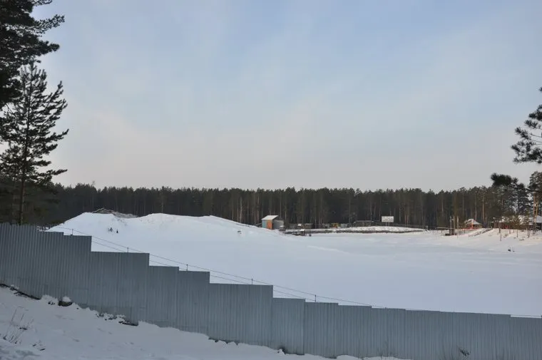 Голубые озераКурган