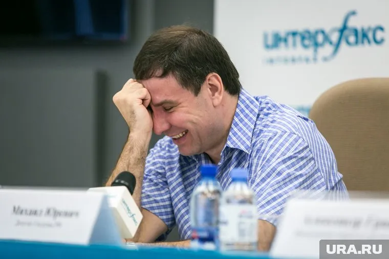 Юревич поздравил Аристова с днем рождения