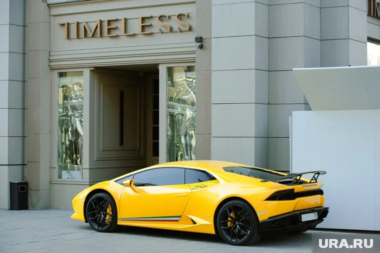 Спорткар Lamborghini сняли на видео в Перми (архивное фото)