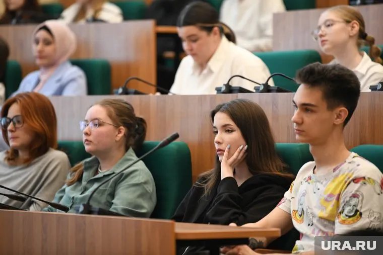 Для введения новой системы высшего образования создадут специальный макет, сообщил Дмитрий Афанасьев