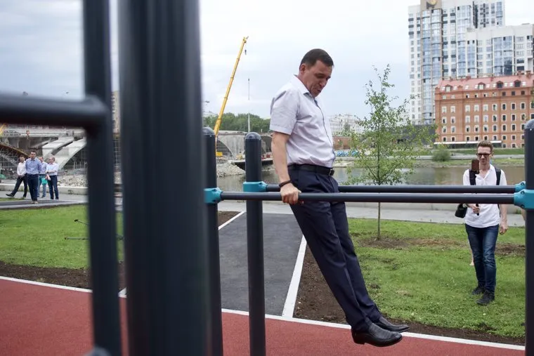 Орлов, Куйвашев на набережной