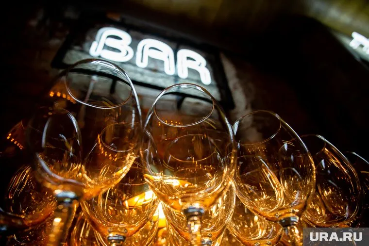 Минимальная отпускная цена на водку увеличена до 214 рублей