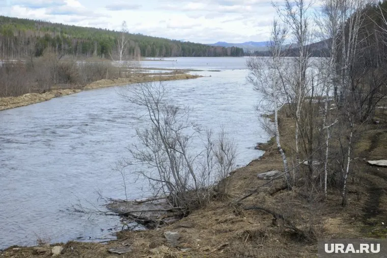 Из-за сброса воды «Водоканалом» уровень воды в Чусовой вырос