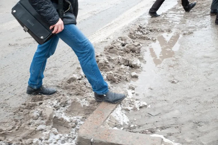 Снег в городе. Тюмень