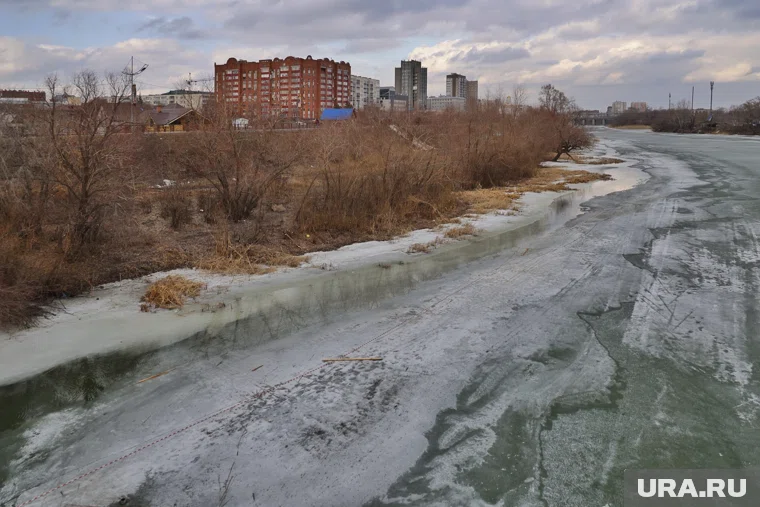 Мэрия Кургана призвала жителей не выходить на лед