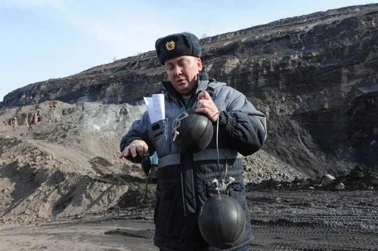 Коркинский угольный разрез. Челябинск., забор проб