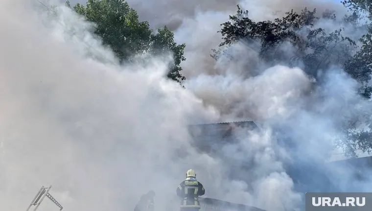 Из-за пожара из дома эвакуировали более 20 человек (фото из архива)