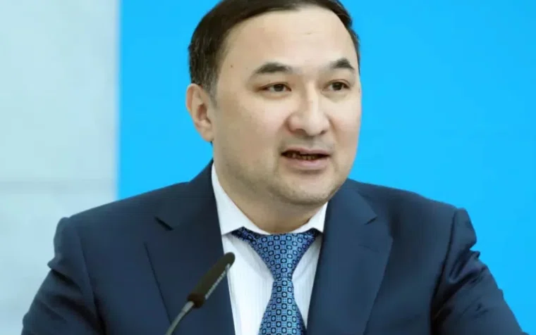 Бабакумаров был женат, у него остались сын и дочь