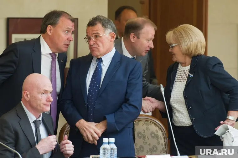 Кадровое решение Алексея Орлова (слева) дало почву для новых слухов о Владимире Тунгусове (справа), которыми развлекаются участники интриг