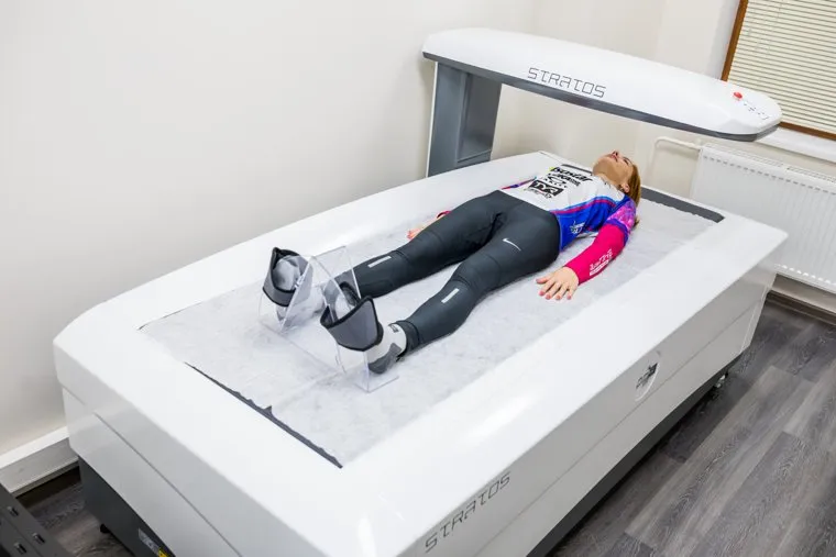 На ранних стадиях остеопороз диагностируют  за несколько минут с помощью аппаратов для денситометрии