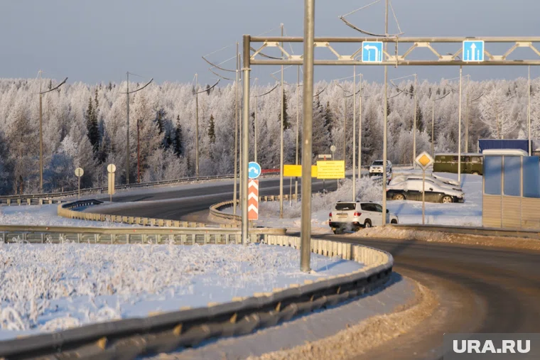 В ХМАО обновили участок трассы между Сургутом и Нижневартовском
