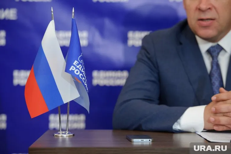 Партия планирует сократить число заместителей секретаря генсовета