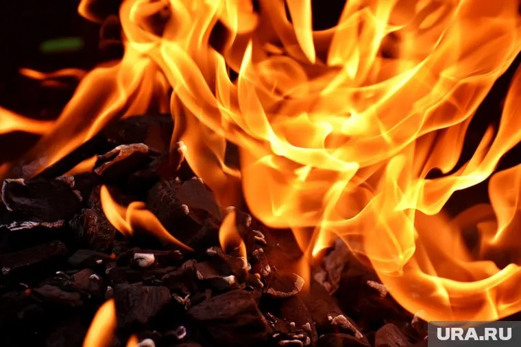 Школьников во Владивостоке эвакуировали из-за пожара