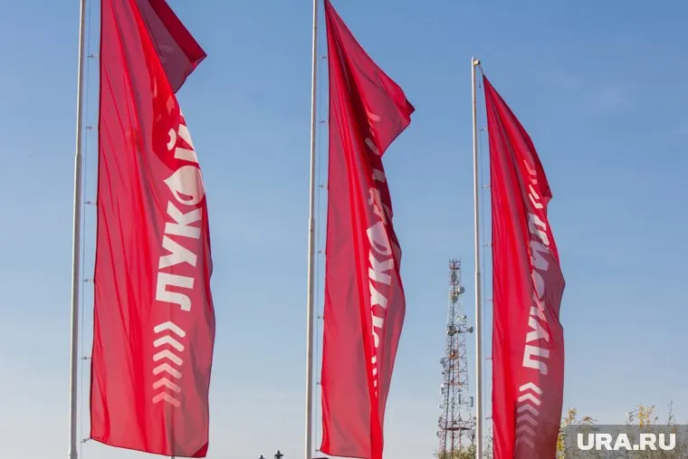 Горение на заводе "ЛУКОЙЛа" ликвидируют сегодня в первой половине дня