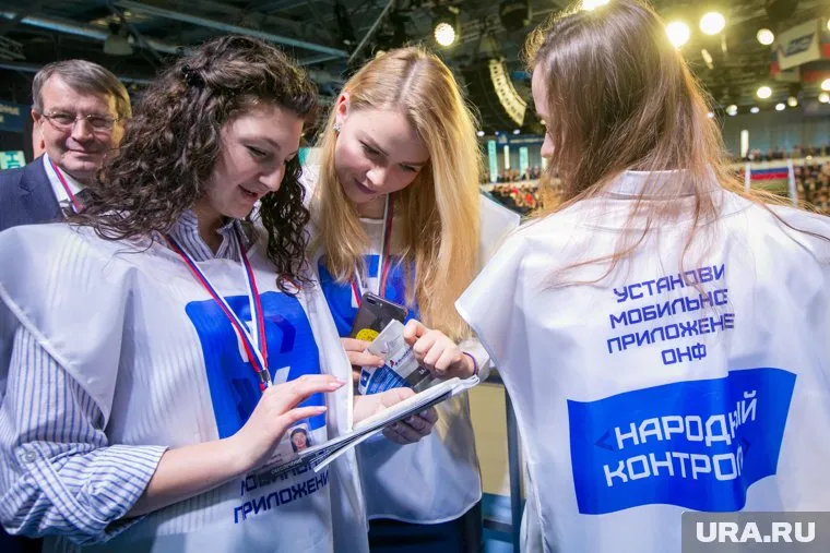 Волонтерами на пунктах ФКГС выступают молодые люди с 14 лет