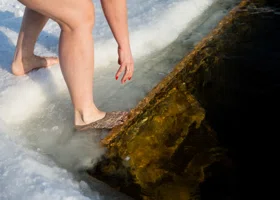 Пермский ученый рассказал, как правильно закаляться без вреда для здоровья