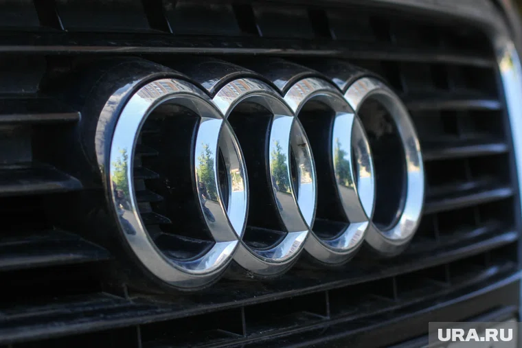 Парень устроил гонки на Audi A7