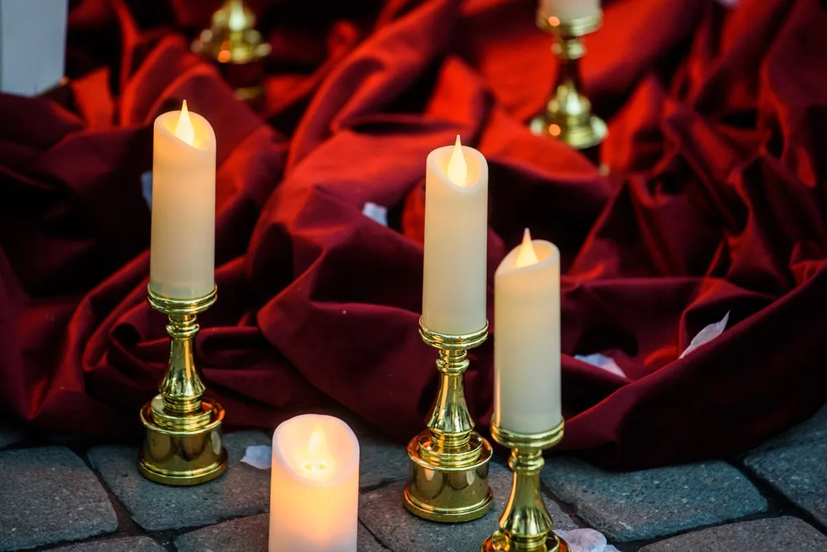 Katta eshakli etuk ayollar