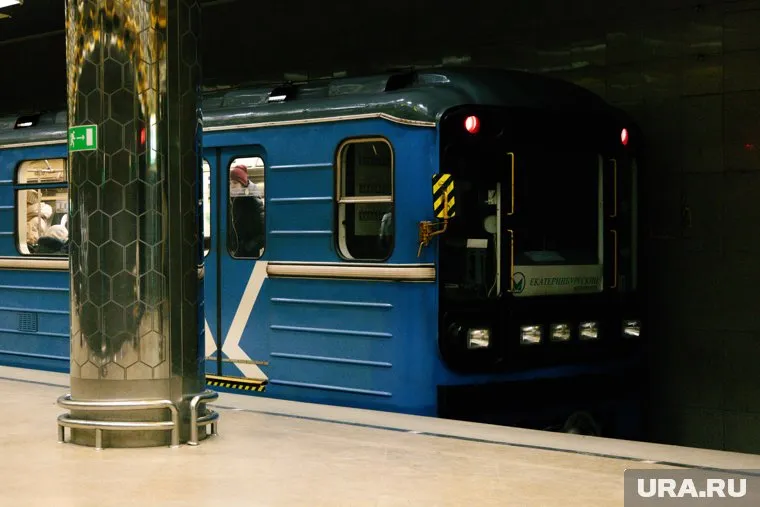 Порно комикс: апаның тесігі