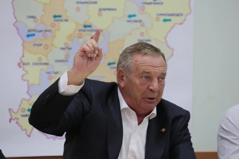 Кандидат в губернаторы Пермского края Александр Репин на пресс-конференции. Пермь