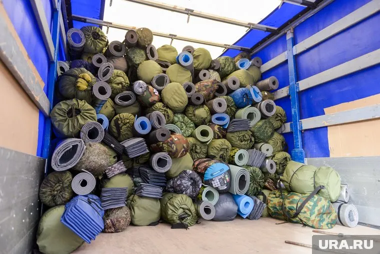 Спальники молодожены решили купить вместо фейерверков на свадьбу