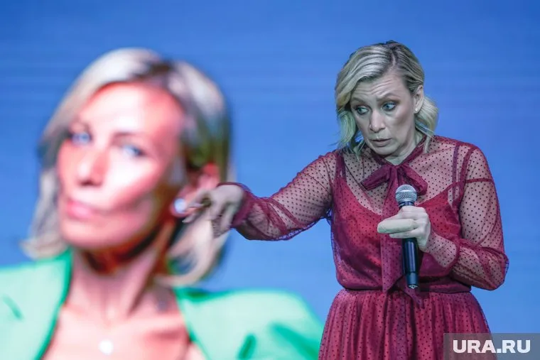 Запад никак не препятствует обстрелам ЗАЭС, пояснила Мария Захарова