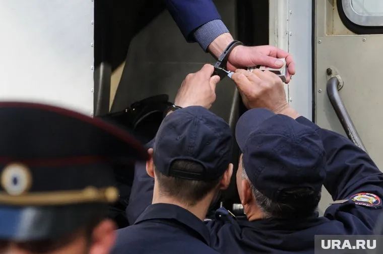 Егора Есина задержали, когда он пытался сбежать из страны