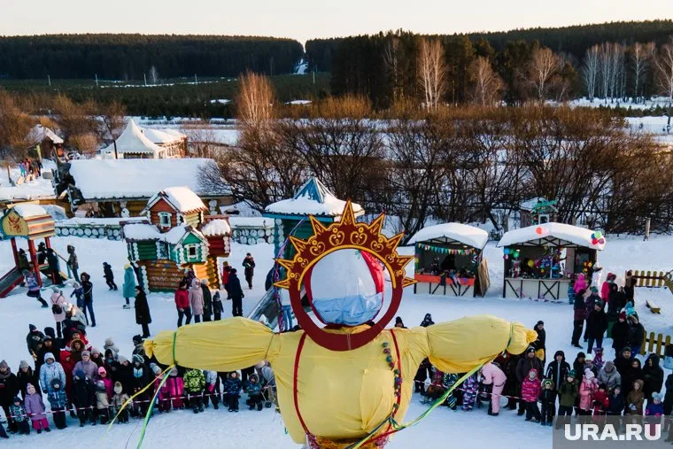 Сжигание чучела Масленицы происходит в последний день блинной недели