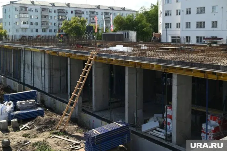 В центре Кургана обрушилась часть строящегося ЖК (архивное фото)