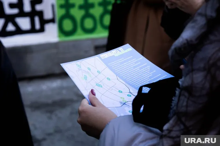 Карты со всеми отметками уже представлены в кафе, гостиницах и аэропортах