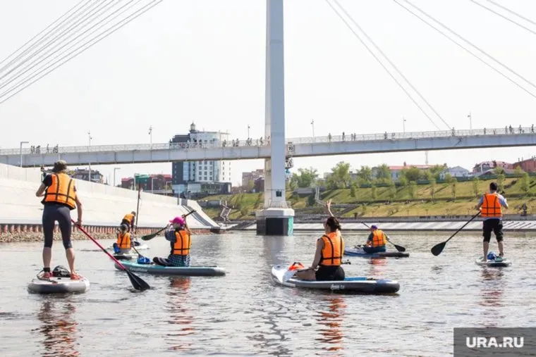 Прогулки на сапах в основном проходят вдоль набережной