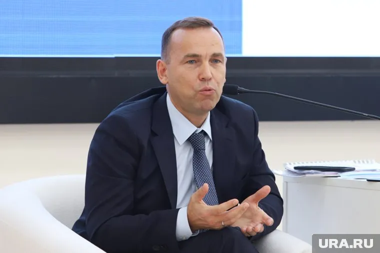 Вадим Шумков объяснил, что чиновника не увольняют по личным причинам