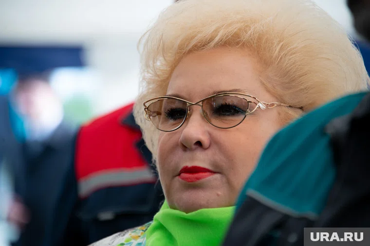 Альбина Свинцова представила в Заксобрании основные параметры бюджета ЯНАО