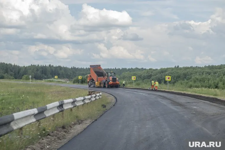 В трассу «Сургут- Салехард» вливаются миллиарды рублей