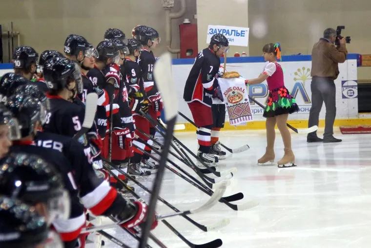 Хоккей кубок ПарышеваКурган