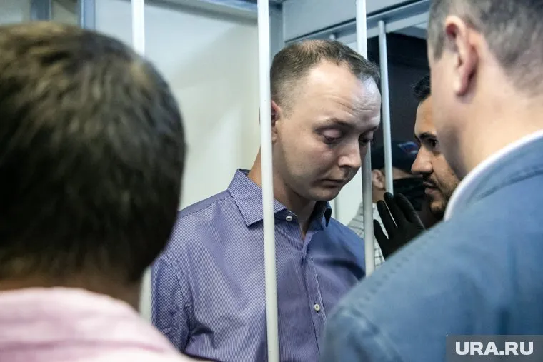 Сафронову запрашивают 24 года колонии, штраф и конфискацию имущества