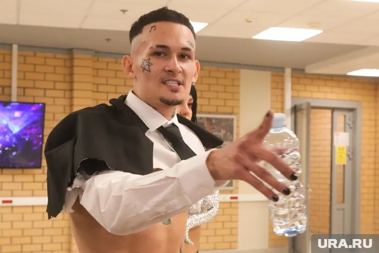 Алишер Моргенштерн хочет вернуться домой в РФ