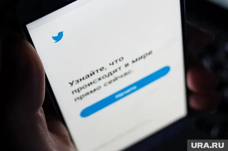 Twitter продолжает антироссийскую политику, считают представители заблокированных аккаунтов