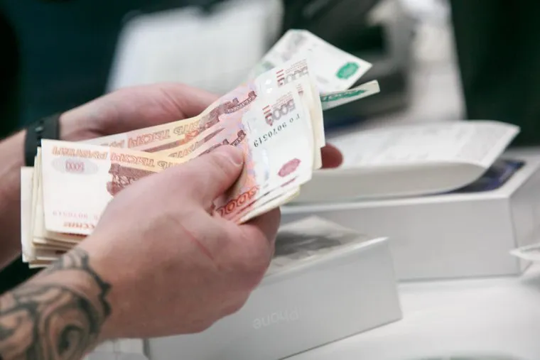 Старт продаж Apple IPhoneX в re:Store на Тверской, 27. Москва