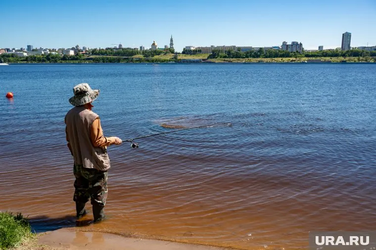 Рыбу он поймал в Каме