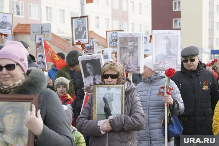 В колонне Бессмертного полка прошли жители Салехарда (архивное фото)