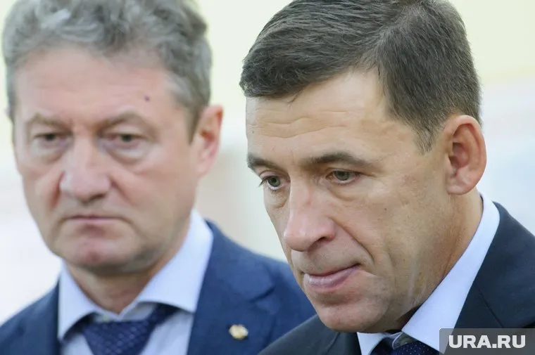 Губернатора уговаривают купить вместо одного телеканала сразу три