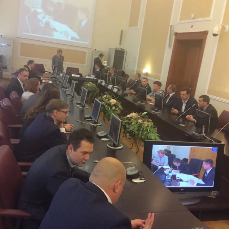 Вручение мандатов тюменским депутатам