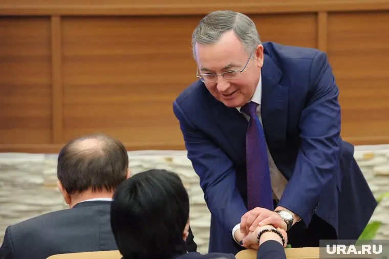 Моисеев уже попрощался с коллективом