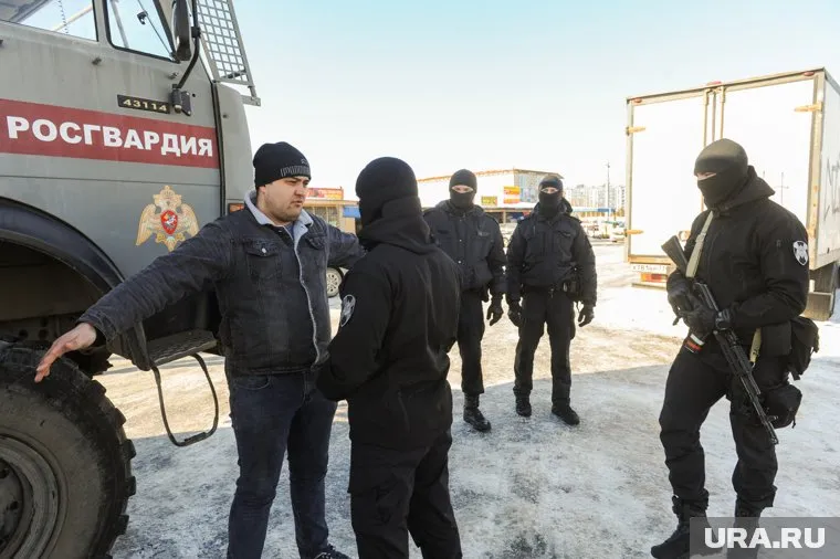 Ямальские росгвардейцы круглосуточно несут службу по охране порядка