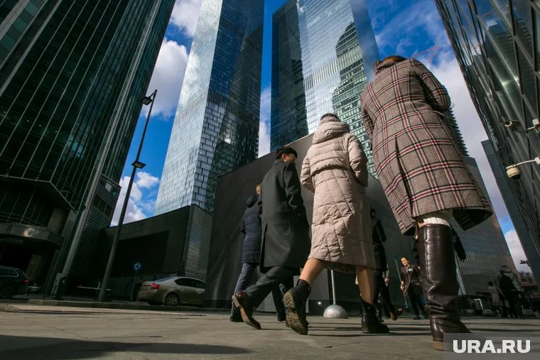Первым городом, где снимут карантинные меры, должна стать Москва