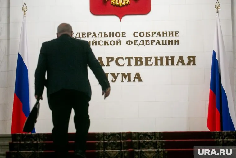 Дюжина политиков вошла в Госдуму вопреки админресурсу