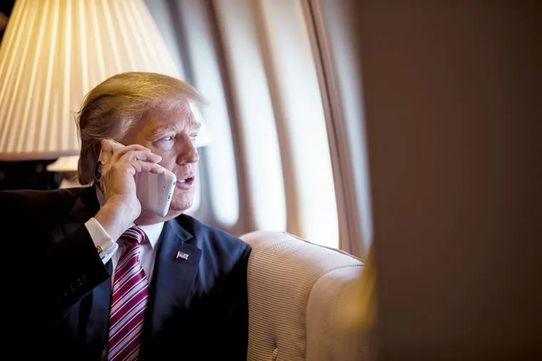 Трамп поговорил по телефону с Зеленским после встречи с Путиным