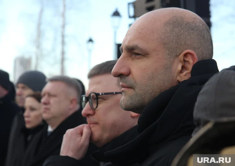 Полпред Жога поручил обеспечить безопасность детей на Новый Год 